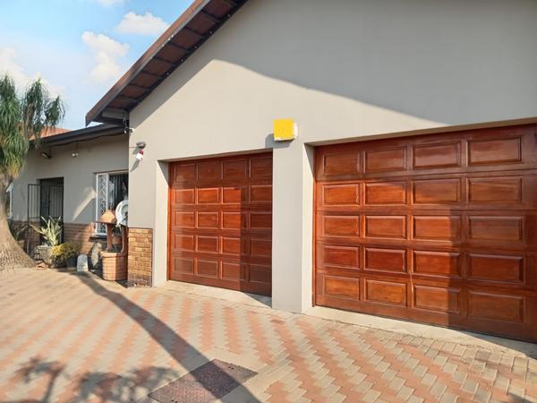 House For Sale in Pretoria Gardens, Pretoria